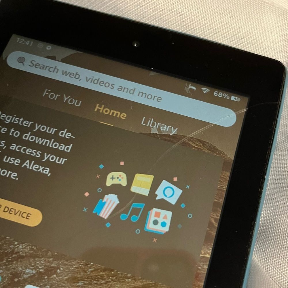 Amazon Fire Tablet - Black - Picture 3 of 8